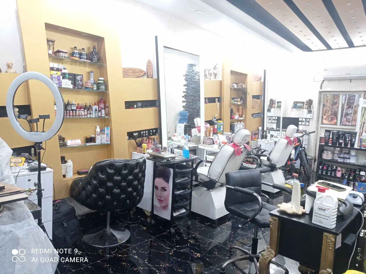 تجهیزات کامل آرایشگاه|آرایشگاه و سالن‌های زیبایی|بندر گناوه, |دیوار