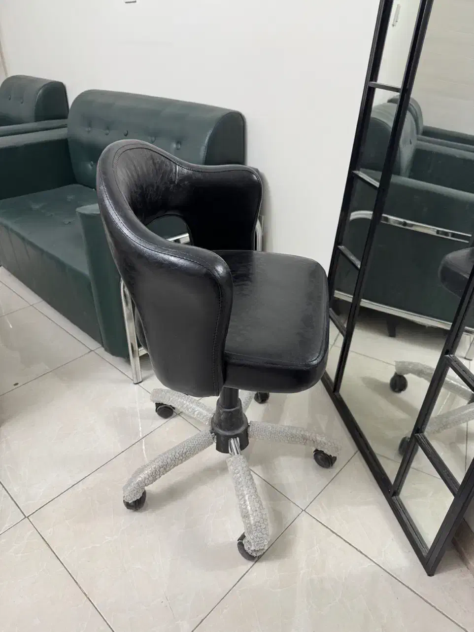 ست ۳ تیکه ترالی،صندلی، سرشور آرایشگاهی|آرایشگاه و سالن‌های زیبایی|قزوین, |دیوار