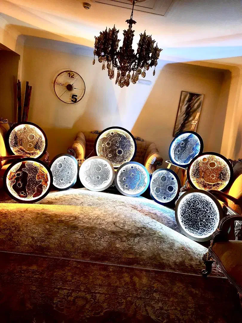 تابلو ماه برجسته|تابلو، نقاشی، عکس|تهران, پاسداران|دیوار