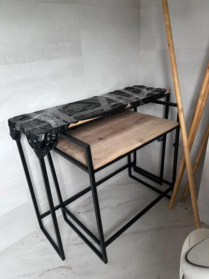 فروش دو کنسول با چوب گردو کوچک ۴، بزرگ ۵ میلیون|بوفه، ویترین، کنسول|رامسر, |دیوار