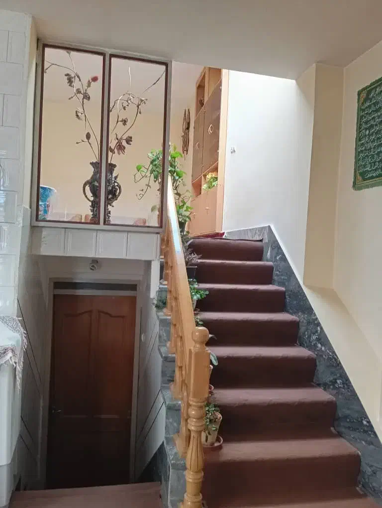 خانه ویلایی در فلاورجان|فروش خانه و ویلا|پیر بکران, |دیوار