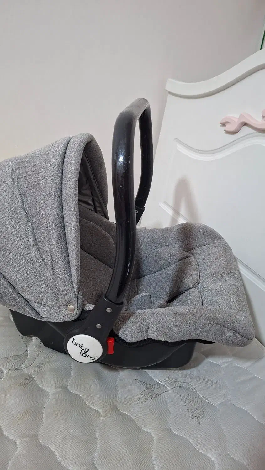 کریر رنگ خاص و نو|کالسکه و لوازم جانبی|یاسوج, |دیوار