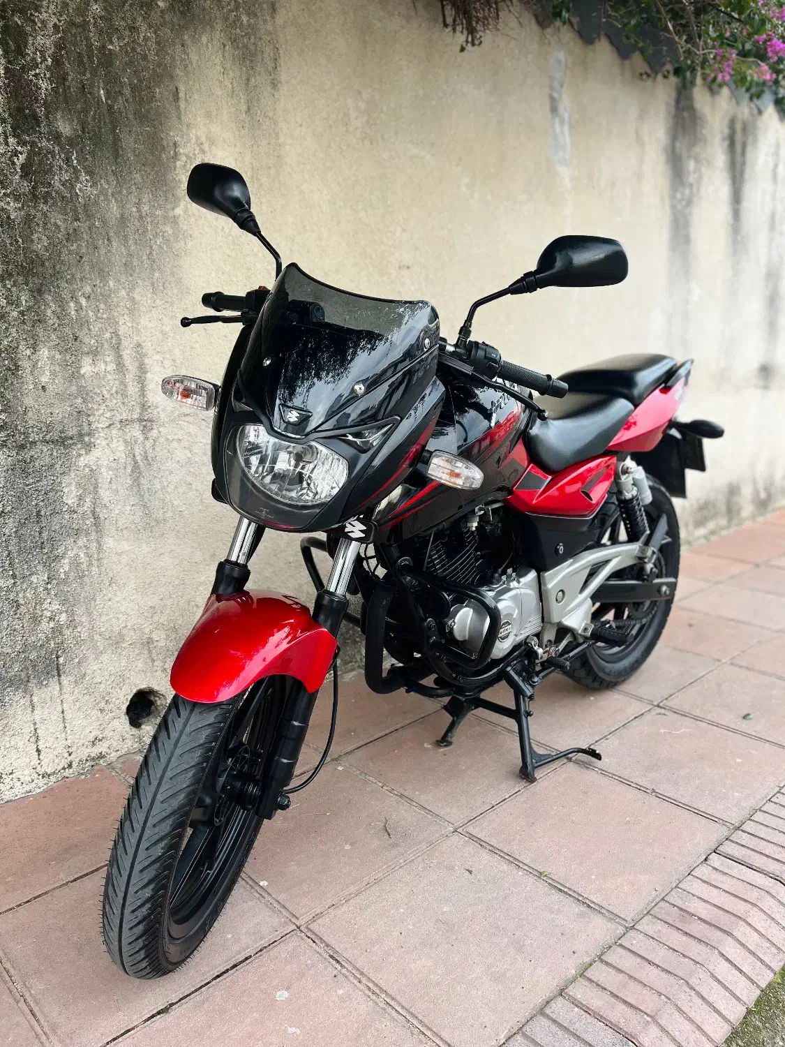 پالس ۱۸۰ مدل ۱۳۹۵|موتورسیکلت|بندر انزلی, صابرحنان|دیوار