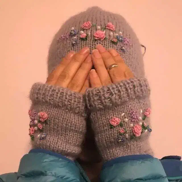 شال وکلاه بافت گلدوزی وساده|لباس|زنجان, |دیوار