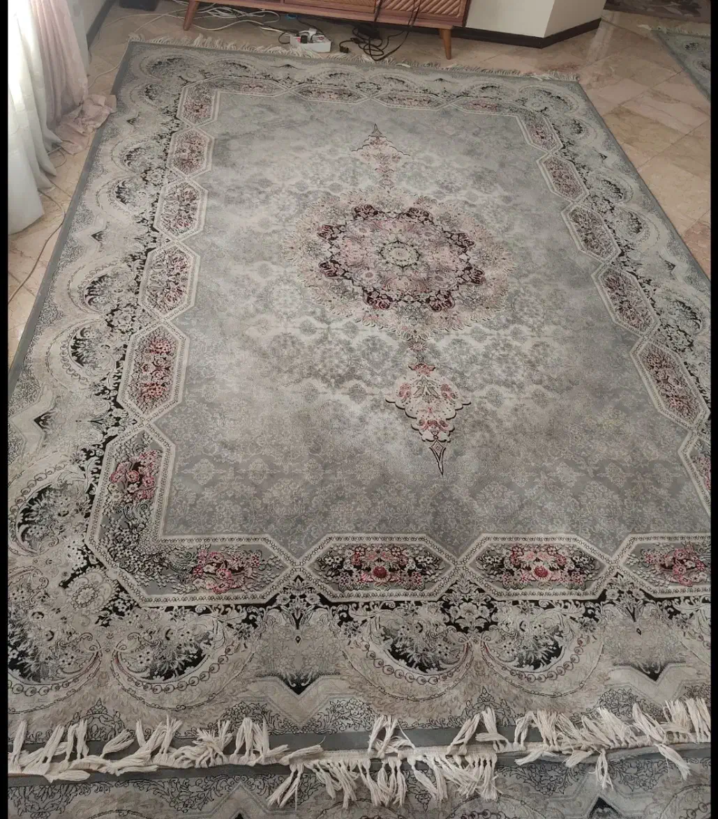 یک تخته فرش ۹ متری ۷۰۰ شانه|فرش|تهران, نارمک جنوبی|دیوار