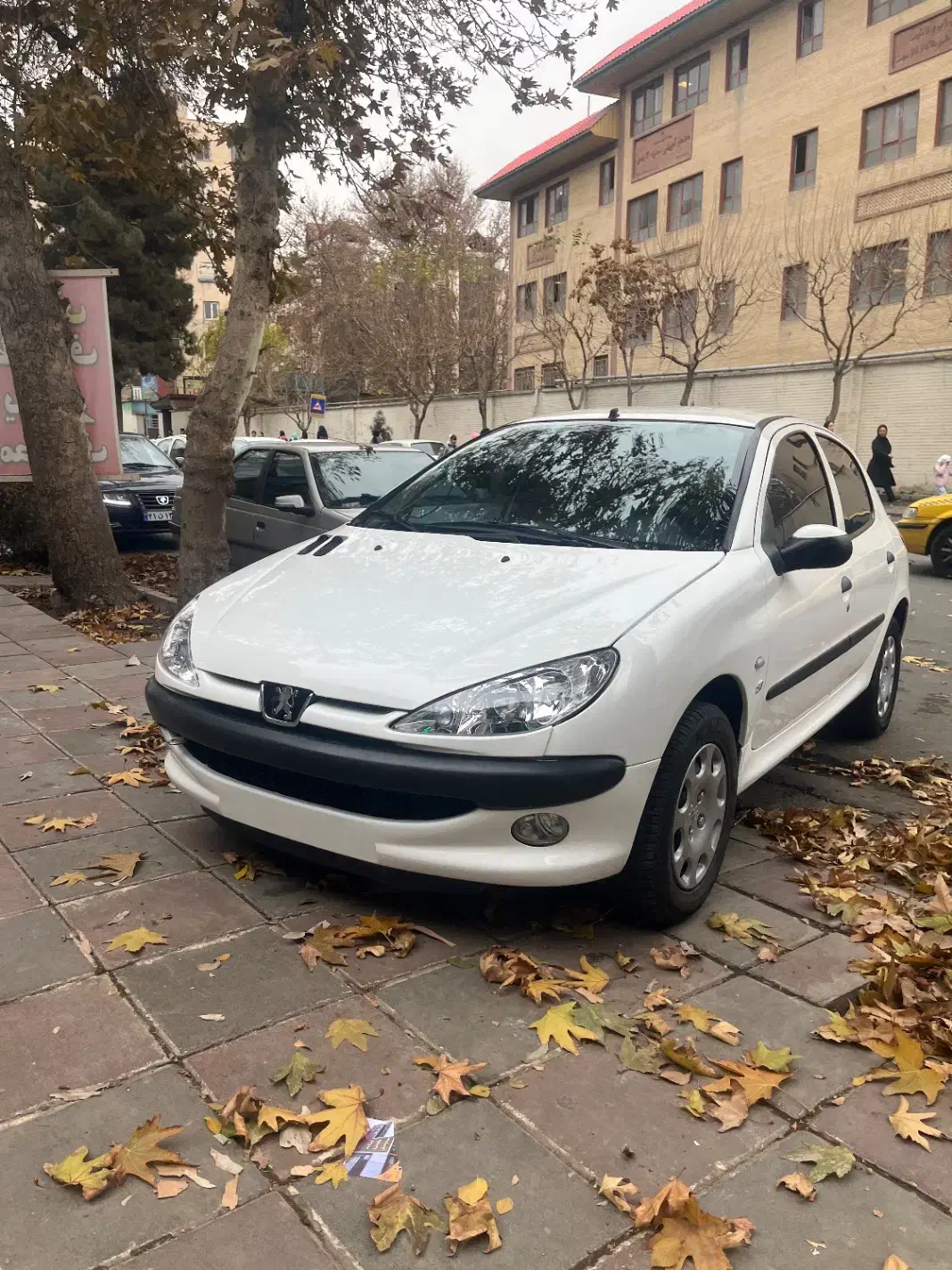 ۲۰۶ مدل ۹۸ تیپ ۲|خودرو سواری و وانت|کرج, احدآباد|دیوار