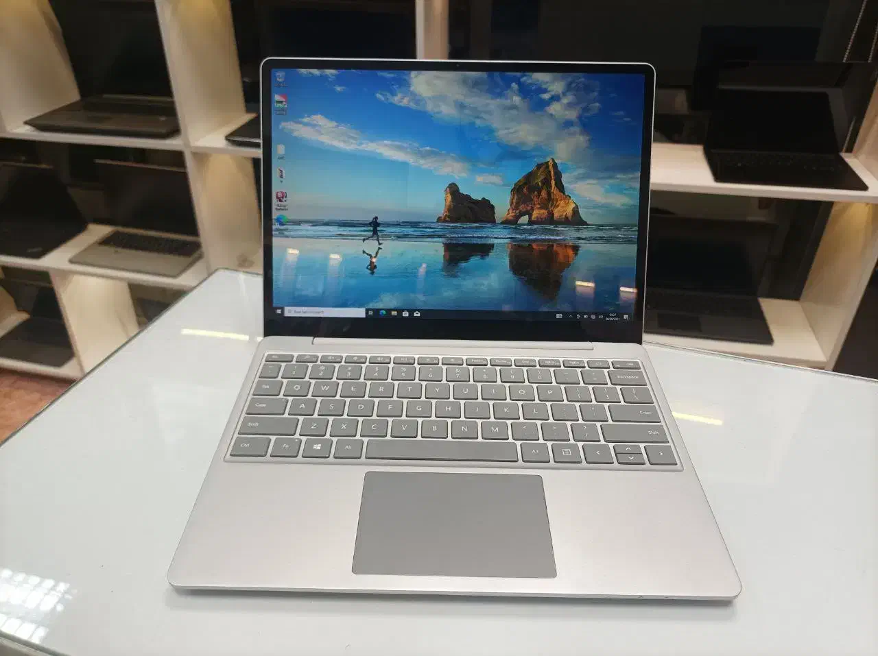 surface laptop Go   فروش اقساطی نوت بوک مثلث|رایانه همراه|سمنان, |دیوار