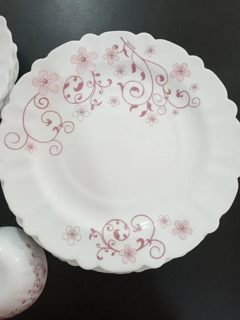 سرویس ۲۵ پارچه|ظروف سرو و پذیرایی|گنبد کاووس, |دیوار