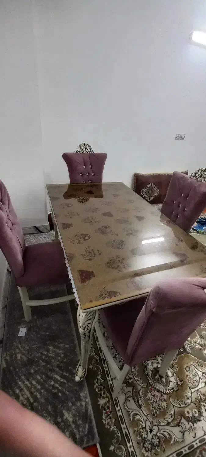 میز غذا خوری ۴ نفره|میز و صندلی غذاخوری|ابهر, |دیوار