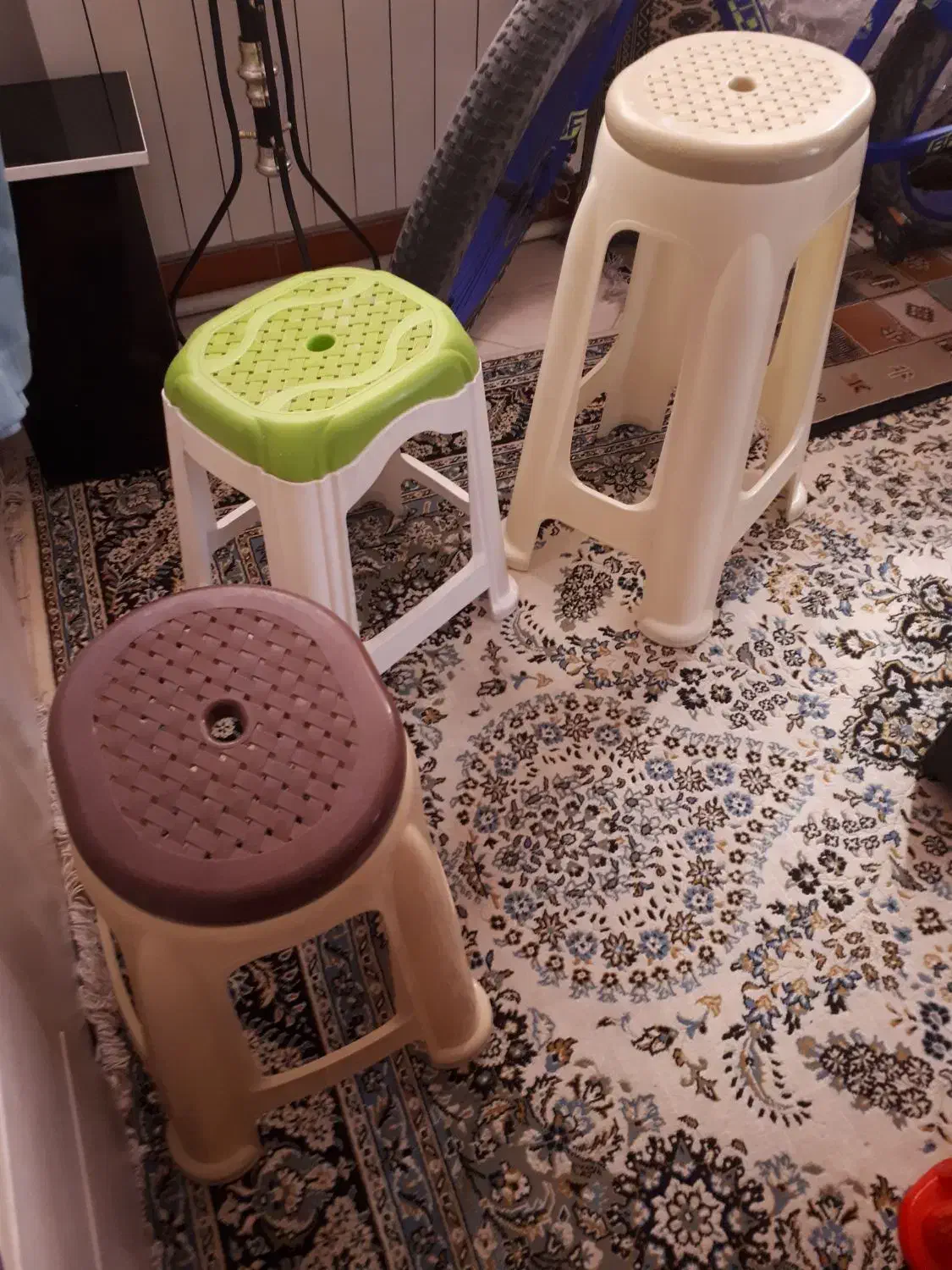 صندلی پلاستیکی|صندلی و نیمکت|سمنان, |دیوار