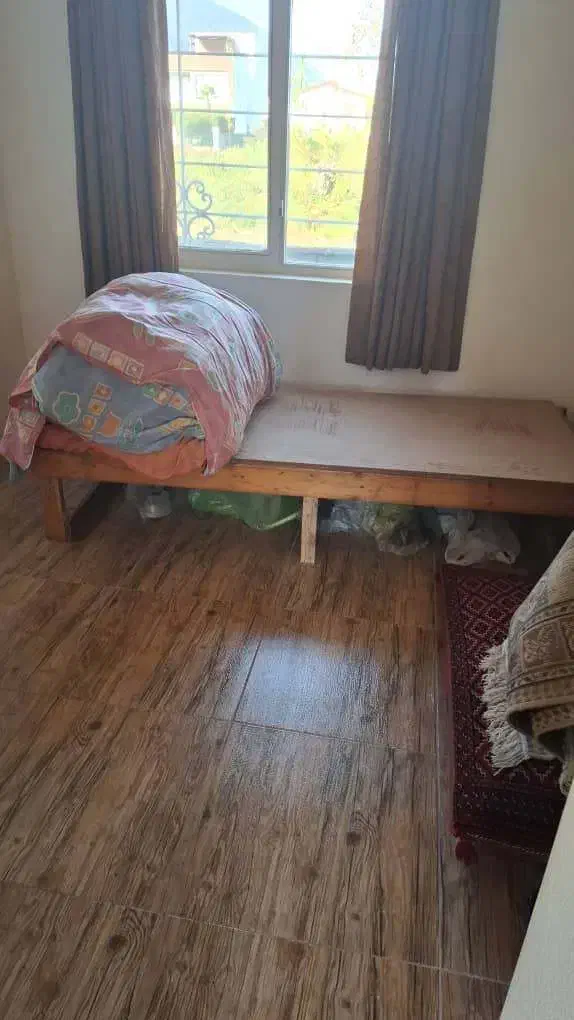 تخت یکنفره چوبی|تخت و سرویس خواب|نوشهر, |دیوار