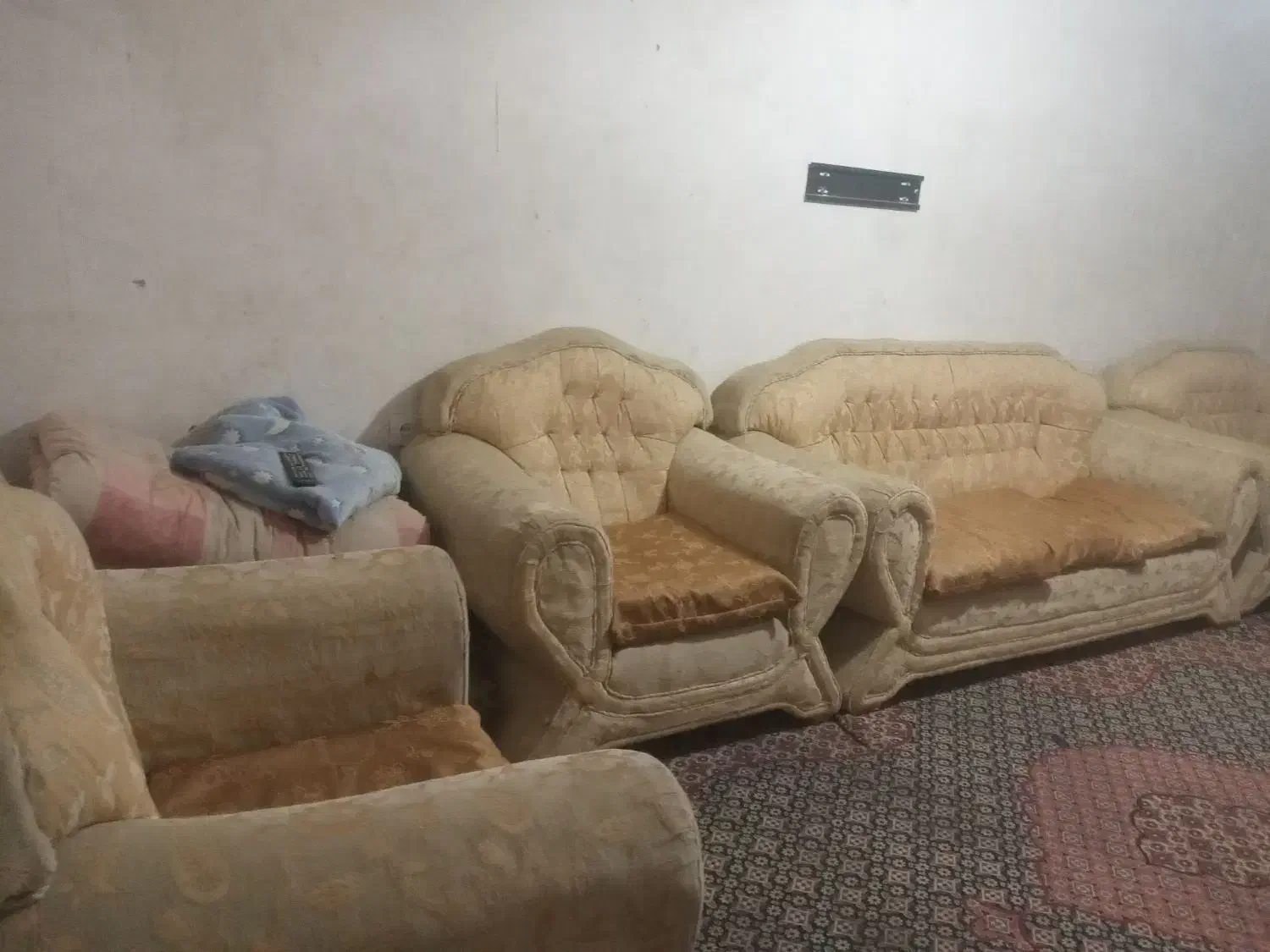 مبل 7 تایی|مبلمان خانگی و میز عسلی|گنبد کاووس, |دیوار