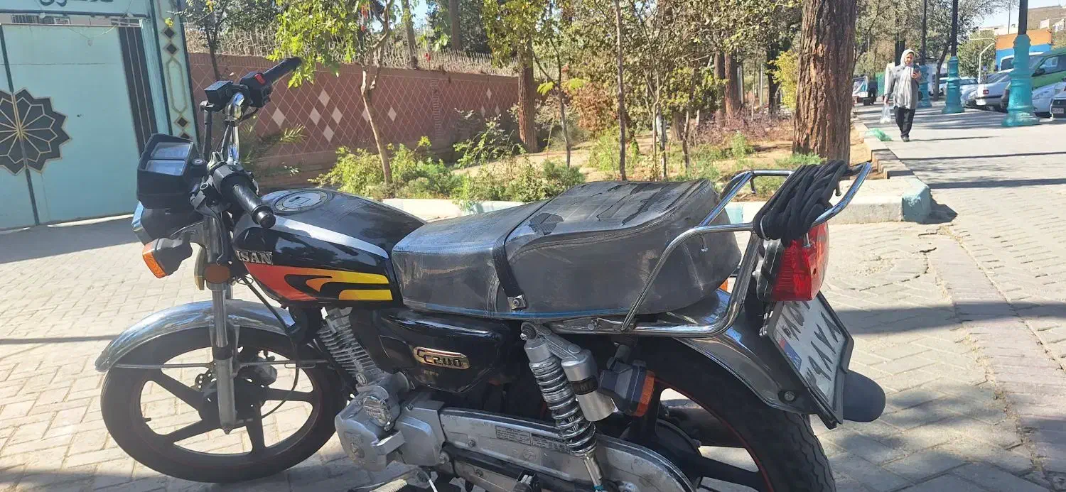 هندا۲۰۰. احسان|موتورسیکلت|تهران, شهرک شریعتی|دیوار