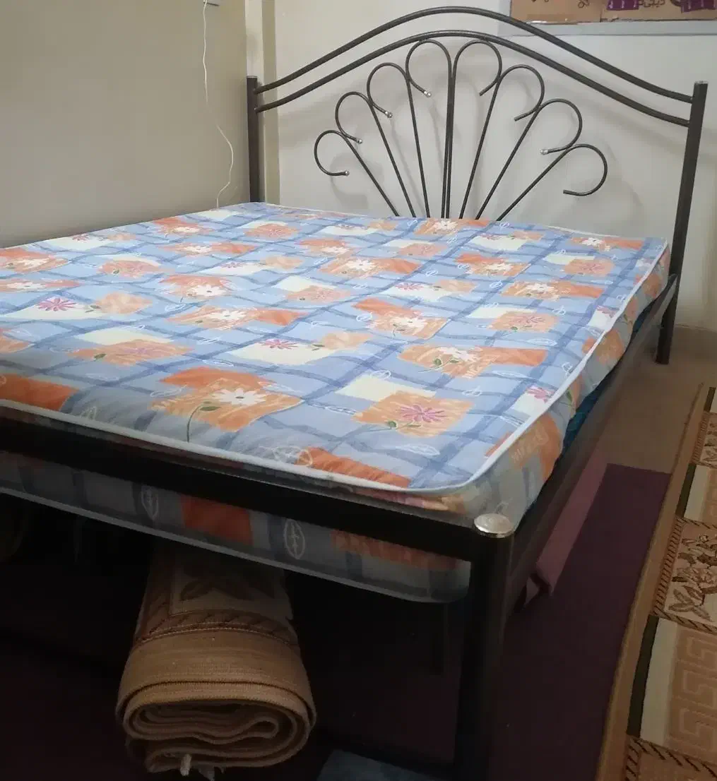 تخت دونفره با تشک طبی و طبی فنری|تخت و سرویس خواب|قم, پردیسان|دیوار