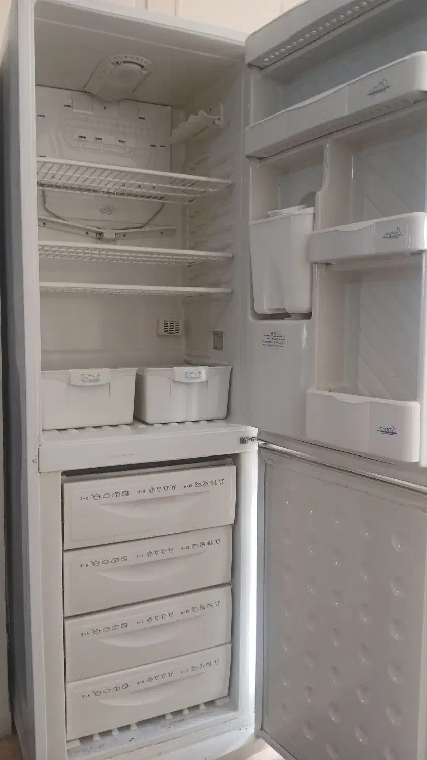 یخچال فقط گاز خالی کرده|یخچال و فریزر|تهران, دکتر هوشیار|دیوار