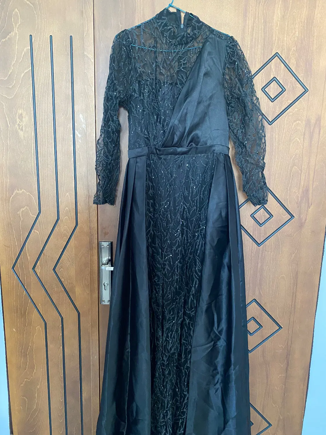 لباس|لباس|ارومیه, |دیوار