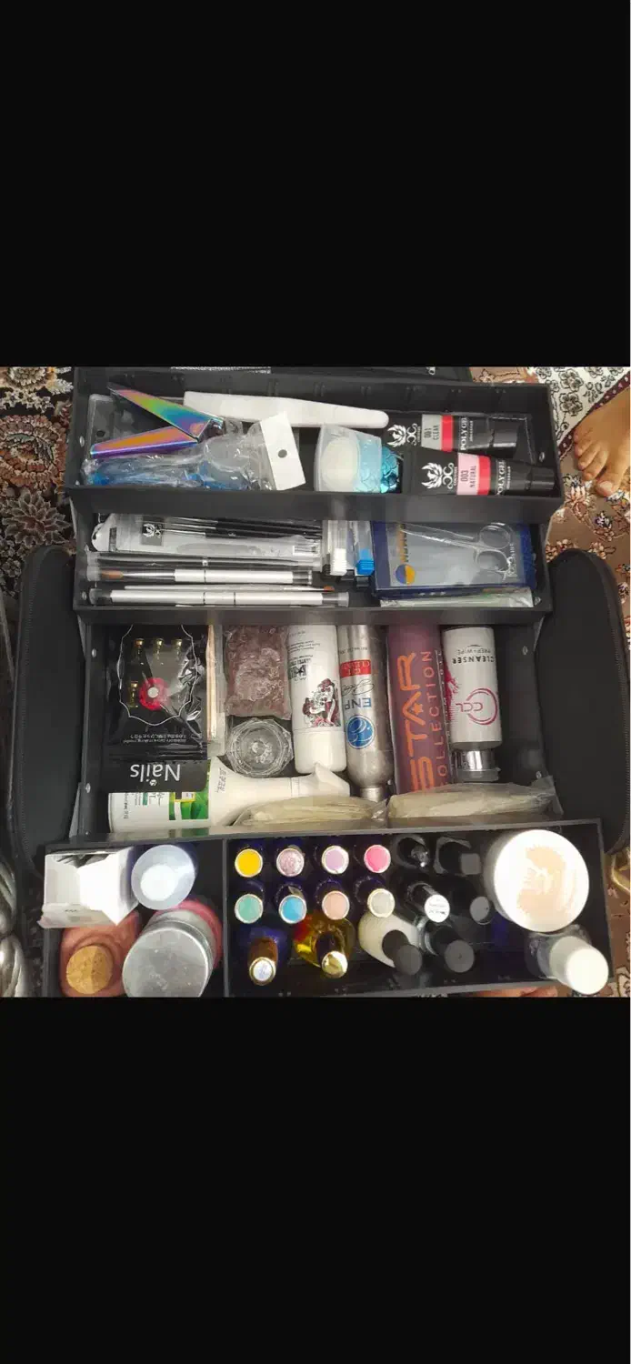 وسایل کامل کاشت ناخن|آرایشی، بهداشتی، درمانی|اسلام‌شهر, شهرک احمدیه|دیوار