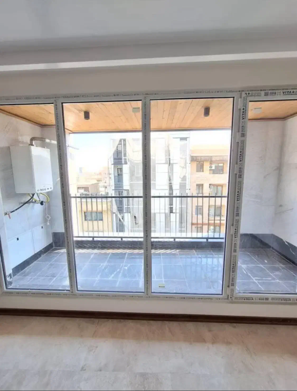 180متر/3خواب/نوساز/نیمه فرنیش/نور مستقیم