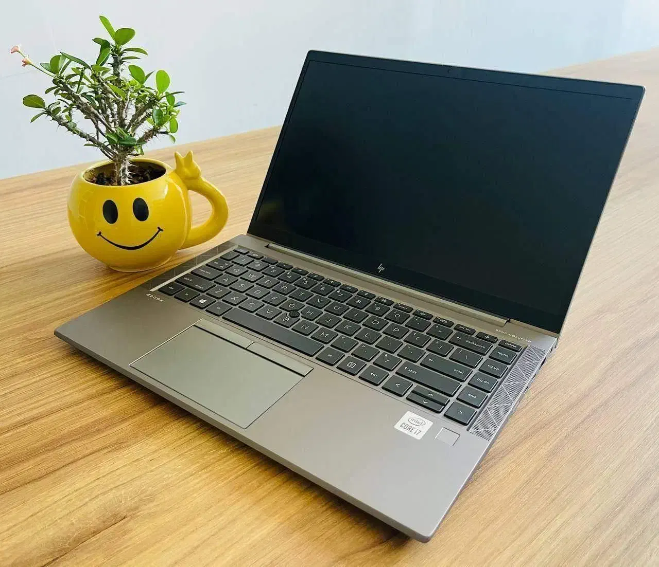 غول گیمینگ اچ پی درحدنوگرافیک۱۶(پنتیوم۳۰سال سابقه)|رایانه همراه|اراک, |دیوار