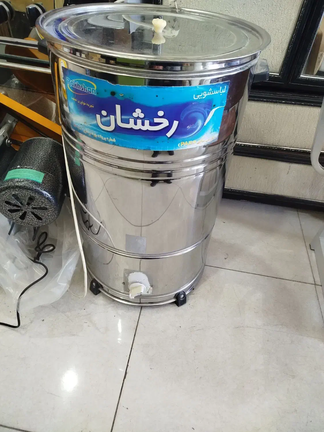 کهنه شور رخشان پاکشوما|ماشین لباسشویی و خشک‌کن لباس|اهر, |دیوار