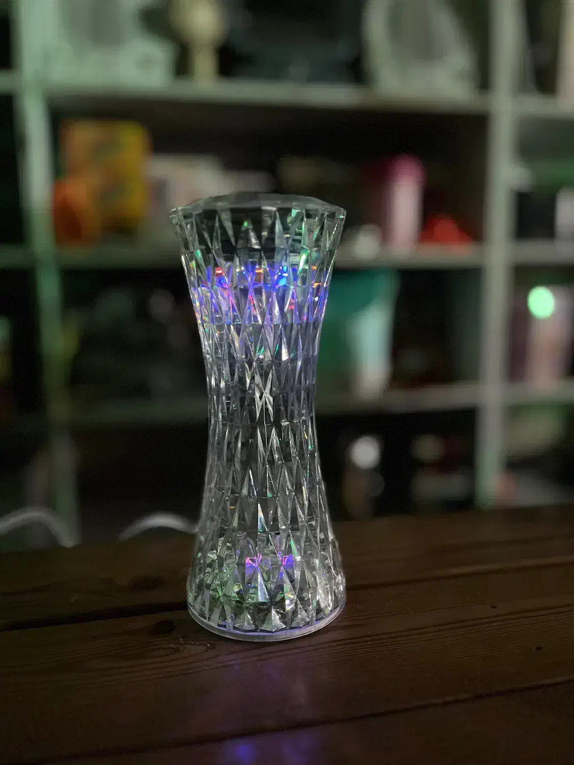 آباژور/اسپیکر/ آباژور اسپیکر دار|چراغ خواب و آباژور|ارومیه, |دیوار