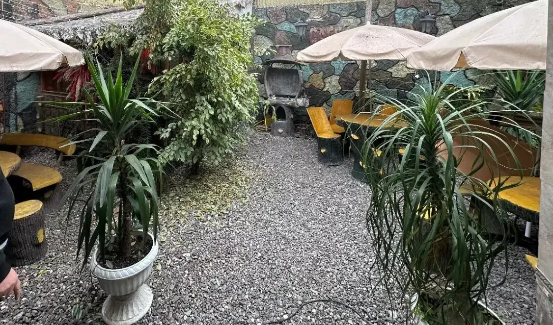 چتر سایبان مناسب برای کافه و رستوران|کافیشاپ و رستوران|رشت, نامجو|دیوار