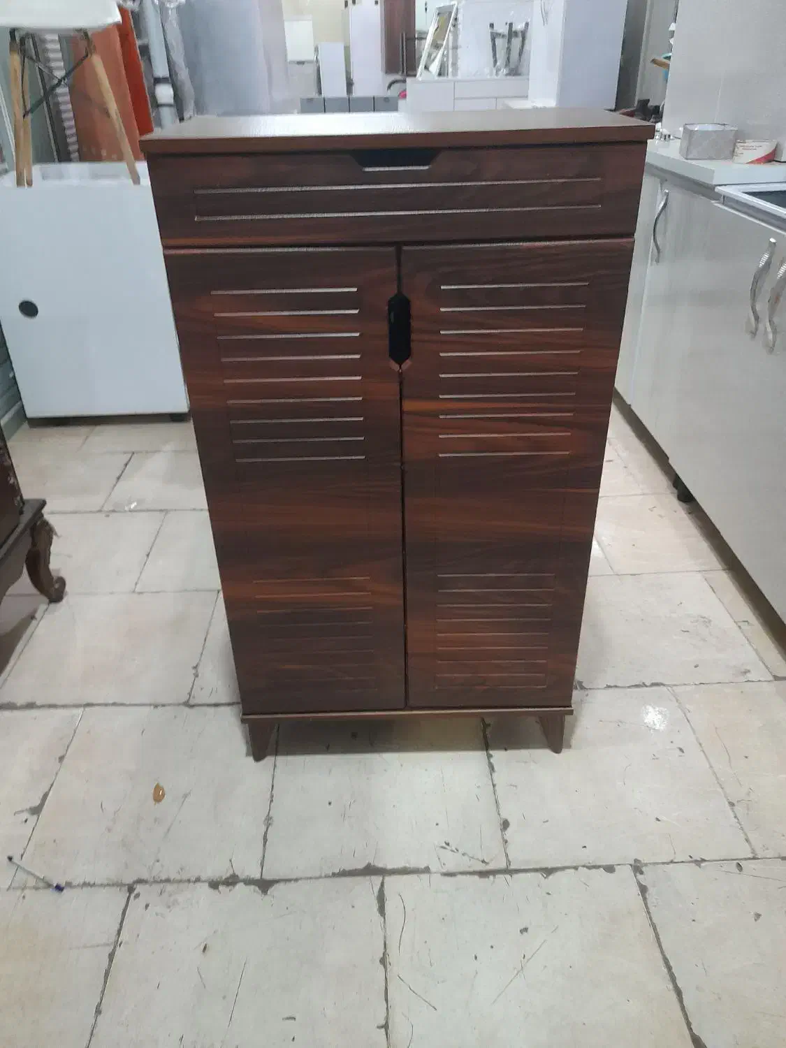 جاکفشی عرض ۵۰ وکیم|جاکفشی، کمد، دراور|بوئین زهرا, |دیوار