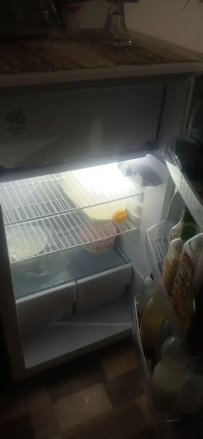 یخچال.|یخچال و فریزر|نقده, |دیوار