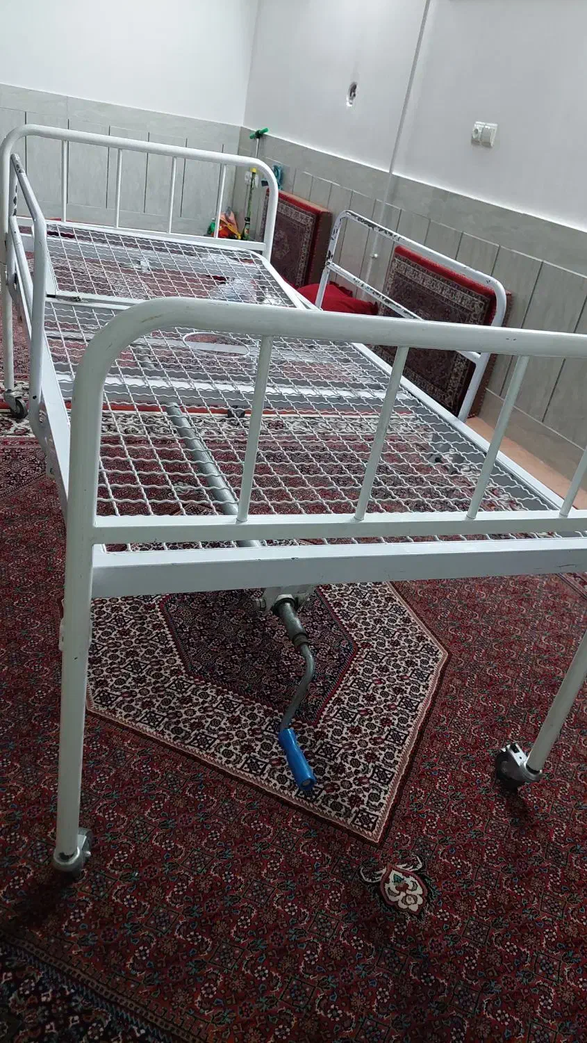 تخت بیمار سالم و نو|تشک تختخواب|زنجان, |دیوار