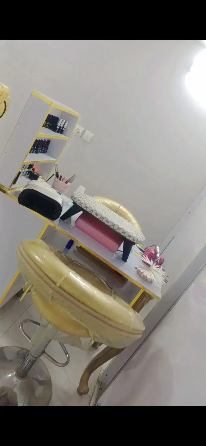 کاشت وترمیم ناخن|خدمات آرایشگری و زیبایی|اصفهان, جلالیه|دیوار