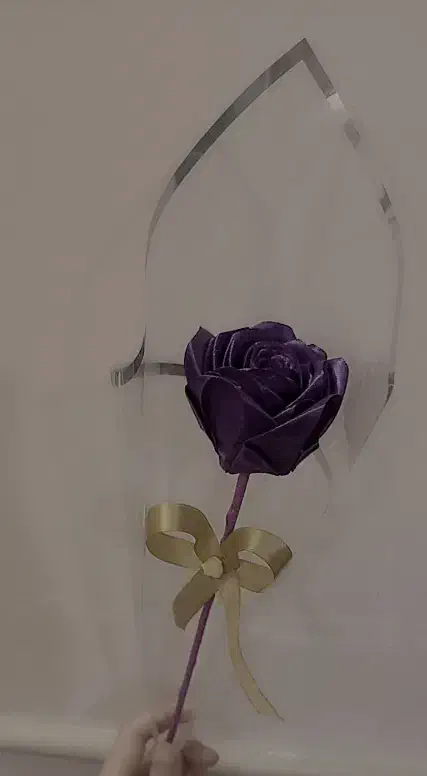 گُل|گل مصنوعی|قم, شهید صیاد شیرازی|دیوار