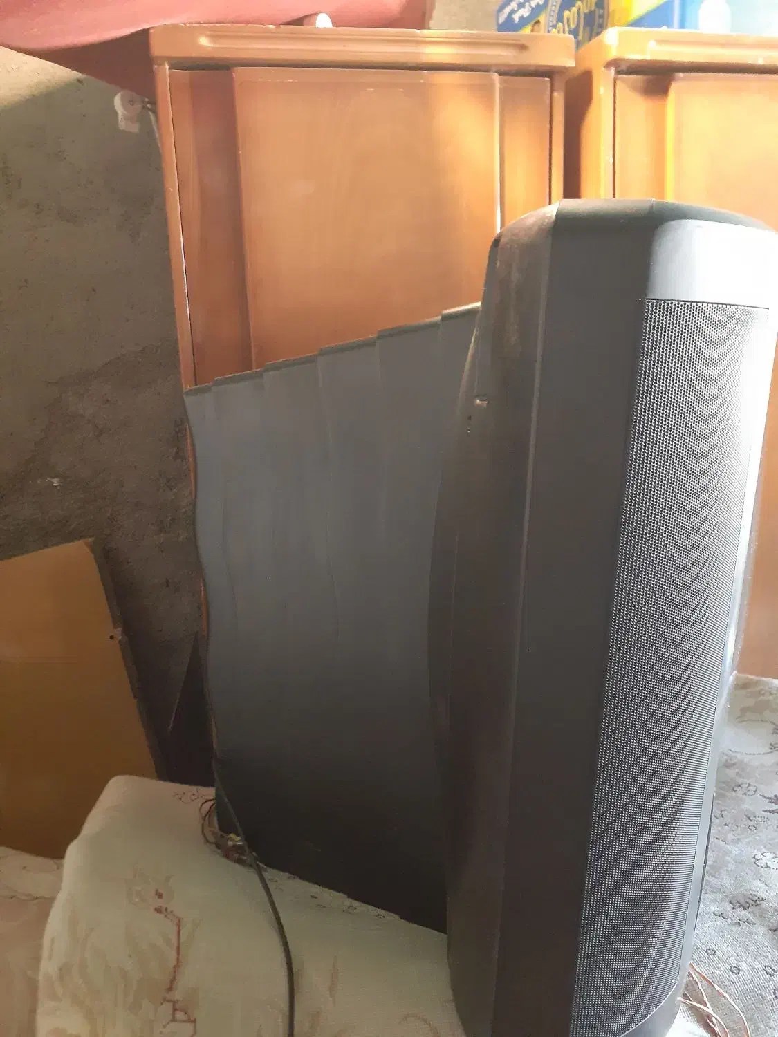 تلویزیون ۲۹اینج بزرگ|تلویزیون و پروژکتور|بروجرد, |دیوار