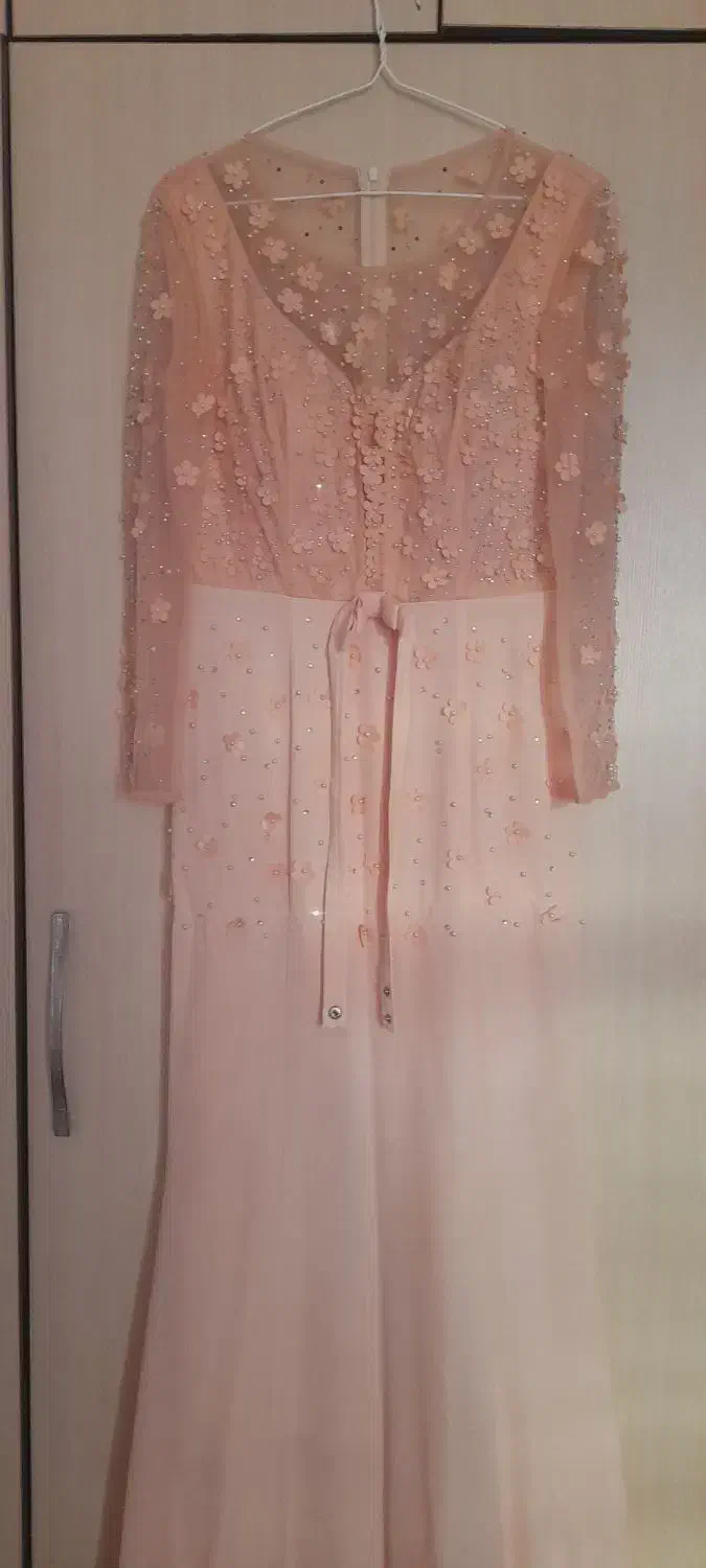 لباس مجلسی|لباس|هشتگرد, شهرک بعثت|دیوار