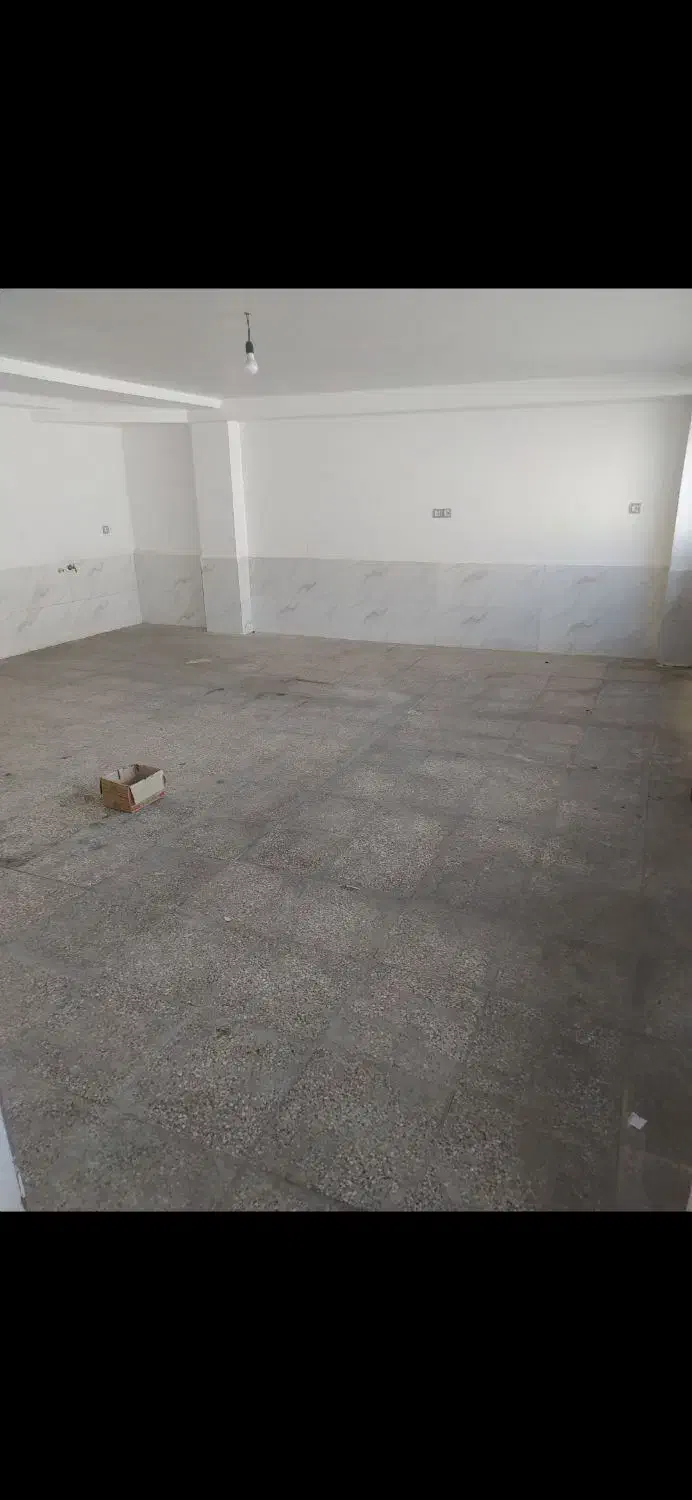 رهن خانه نوساز دو سال ساخت طبقه اول بسیار تمیز|اجارهٔ خانه و ویلا|شیراز, شهرک مهدیآباد|دیوار