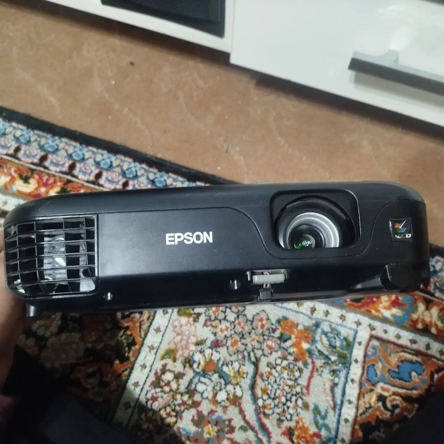 ویدیو پروژکتور (دیتاشو)|تلویزیون و پروژکتور|خمینیشهر, |دیوار