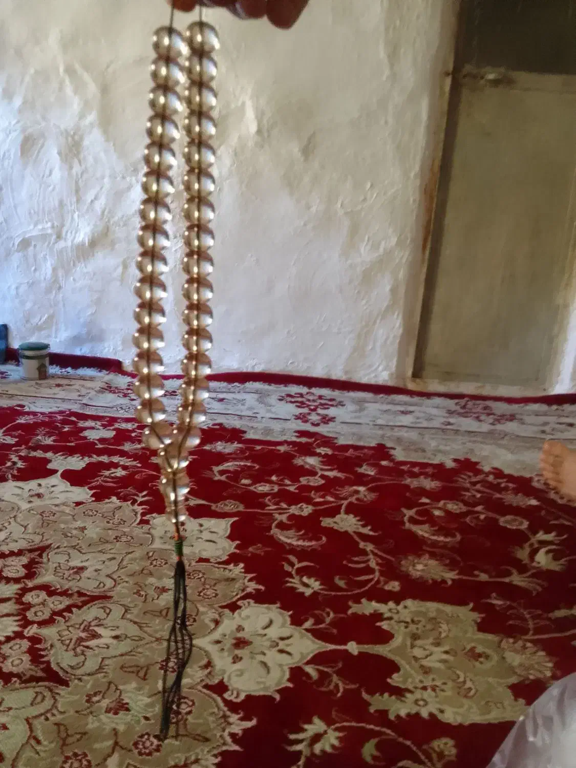 تسبیح‌سندلوس‌تراش‌نادر|جواهرات|سنقر, |دیوار