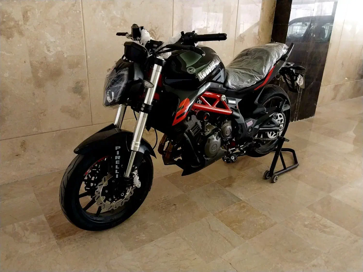 بنلی 300 دوسیلندر صفر خشک|موتورسیکلت|تهران, نارمک|دیوار