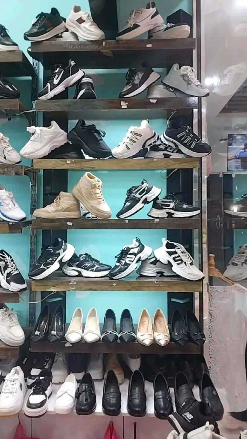 کتونی|کیف، کفش، کمربند|بجنورد, |دیوار