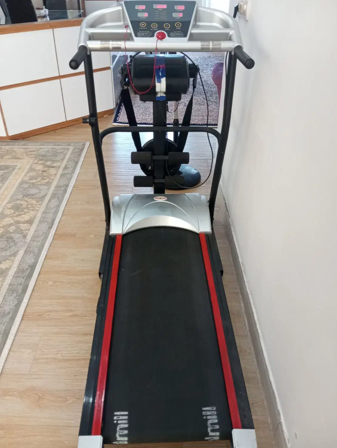 تردمیل 4کاره تمیز و سالم باقیمت مناسب|تجهیزات ورزشی|طبس, |دیوار