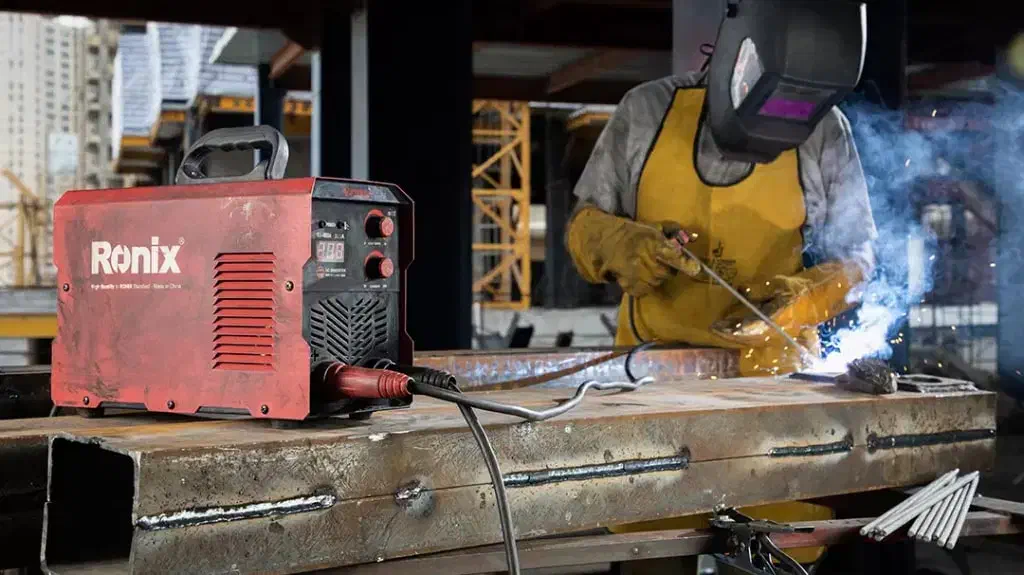 خدمات جوشکاری تعمیر تاسیسات آب و برق|خدمات پیشه و مهارت|نجف‌آباد, هفده شهریور|دیوار