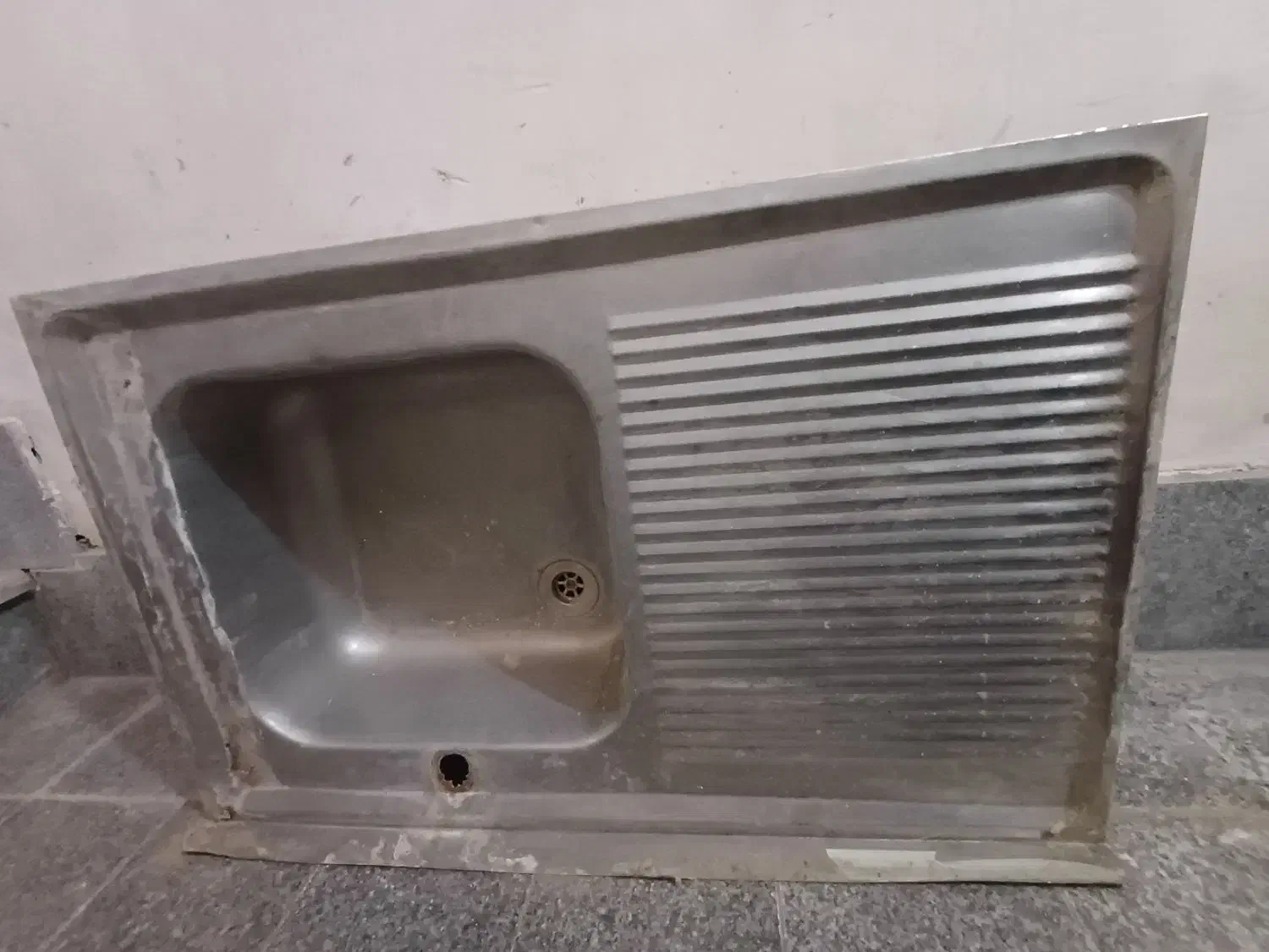 دبه روحی و سینک ظرفشویی|آبچکان و نظمدهنده ظروف|مشهد, شهید معقول|دیوار