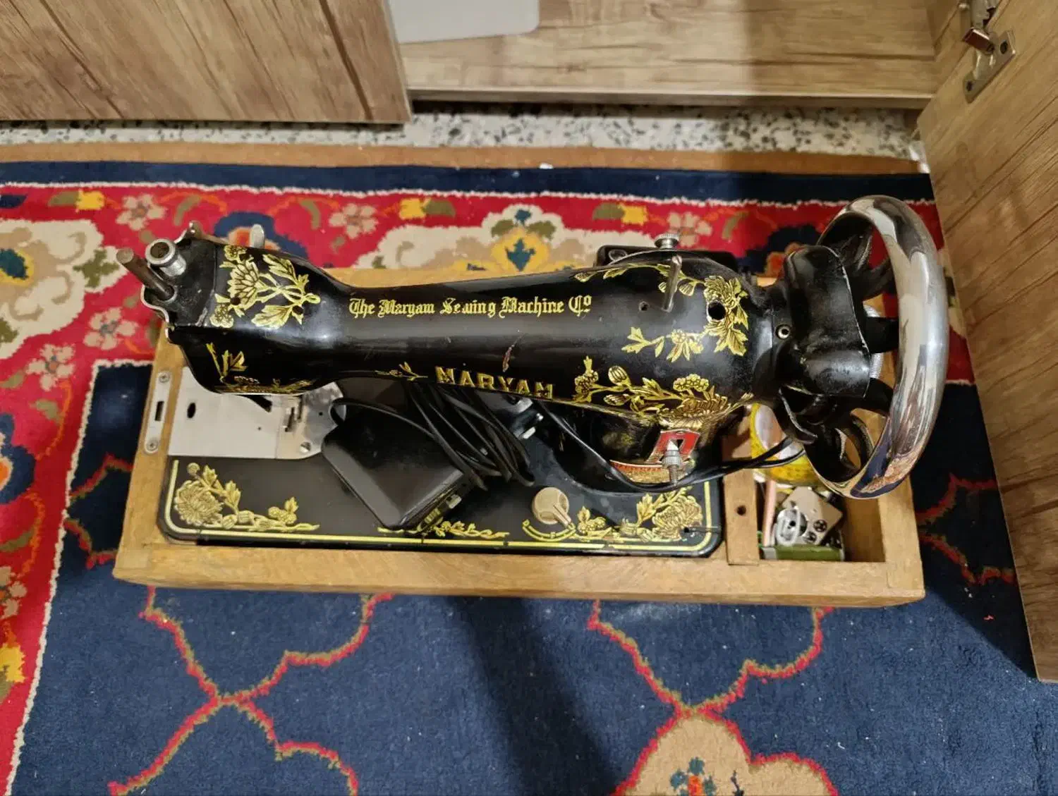 چرخ خیاطی قدیمی|چرخ خیاطی و ریسندگی|شاهین‌شهر, مسکن مهر|دیوار