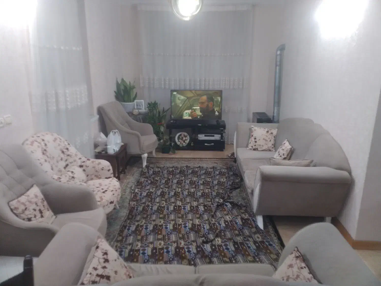 مبل راحتی ۹ نفره|مبلمان خانگی و میز عسلی|رودسر, |دیوار