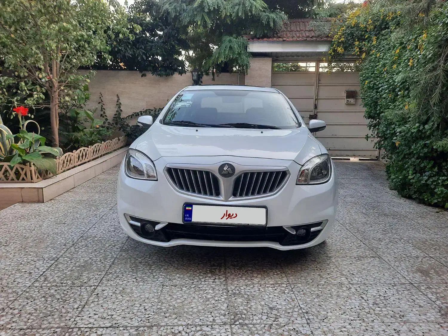 برلیانس اتومات ۹۶ کم کار|خودرو سواری و وانت|قائم‌شهر, |دیوار