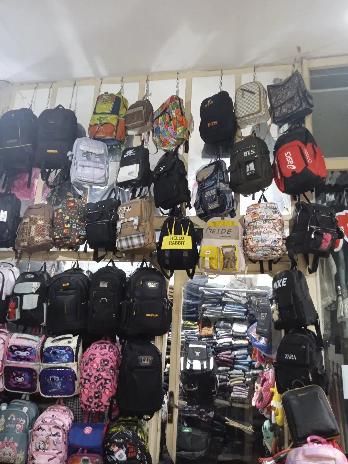 کیف و کوله مدارس و مسافرتی|کیف، کفش، کمربند|اندیمشک, |دیوار