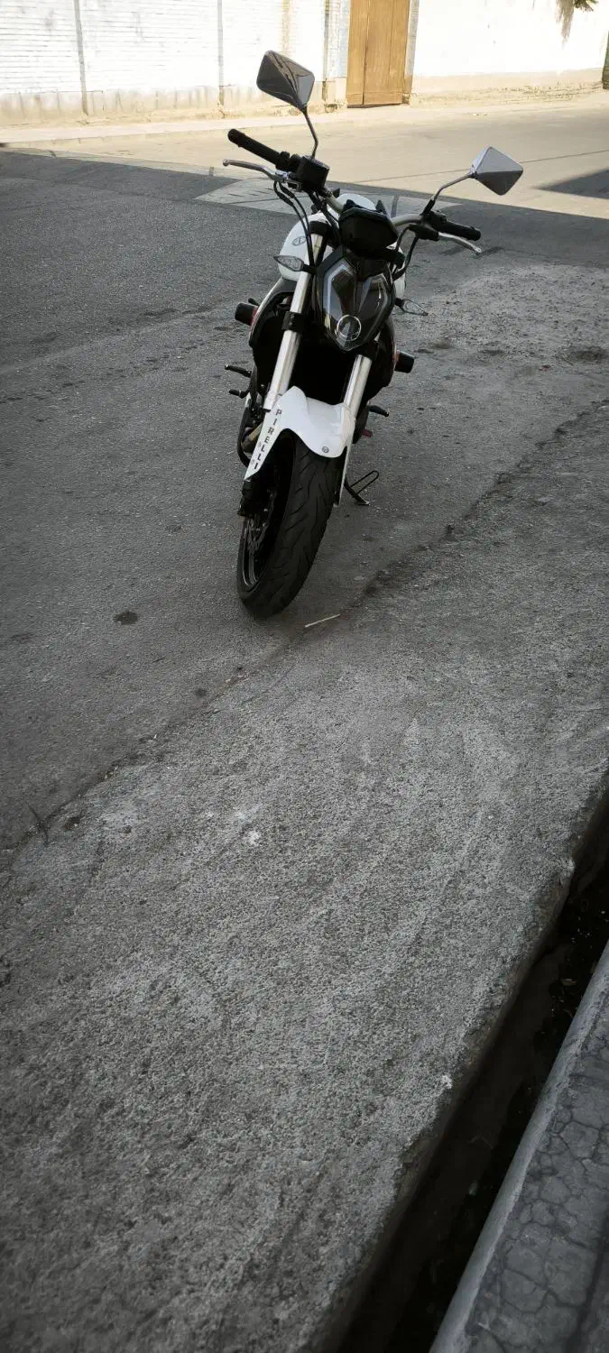 بنللی ۳۰۰جفت|موتورسیکلت|اسلام‌شهر, شهرک قائمیه|دیوار