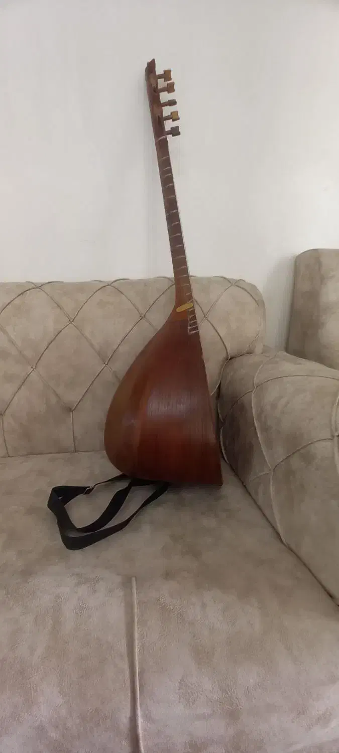 عاشیق سازی(قوپوز)|سازهای سنتی|تبریز, |دیوار