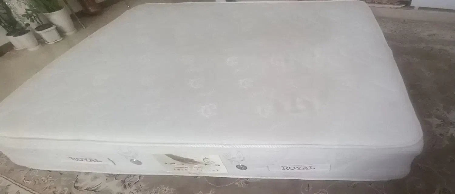 تشک|تشک تختخواب|مهاجران, |دیوار