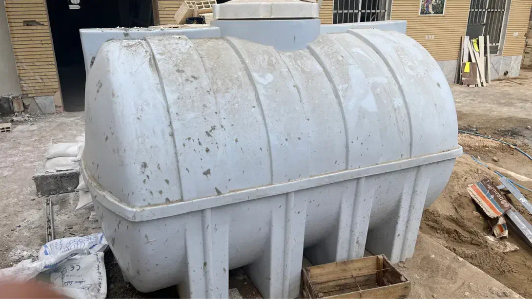 فروش مخزن آب ۳۰۰۰ لیتری|مصالح و تجهیزات ساختمان|جهرم, |دیوار