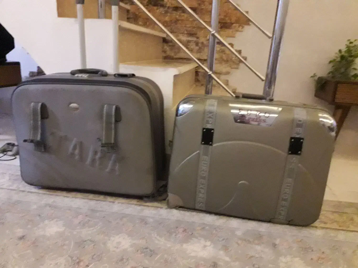 چمدان مسافرتی|کفش و لباس بچه|ارومیه, |دیوار